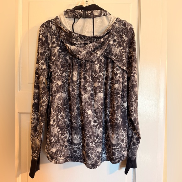 lululemon athletica Bring Back the Track Jacket - Picture 4 of 7